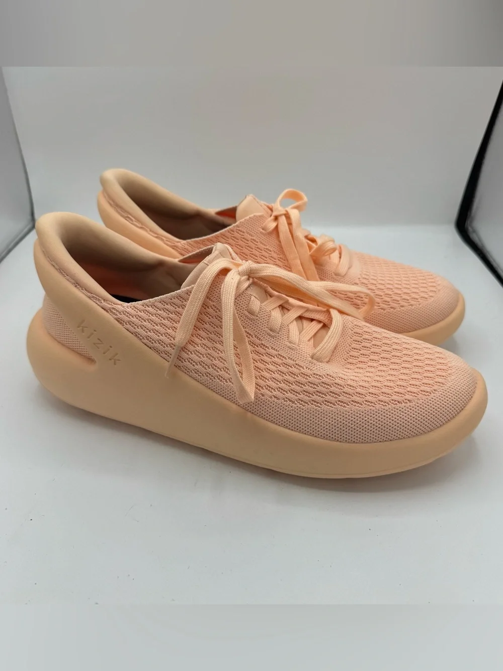 NEW KIZIK unisex roamer sneaker shoes in melon tennis shoes walking running 11